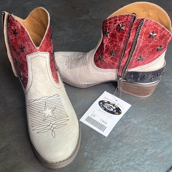 Sterling River White and Red Leather Western Star Studded Boots Size 8.5 - Picture 6 of 9